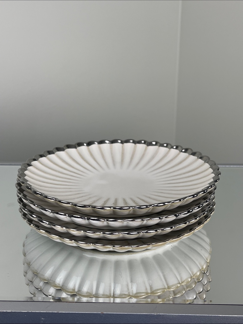HomeGoods Dessert/Appetizer 8” Plates – Silver Rim, Scalloped Edge (Set of 4)